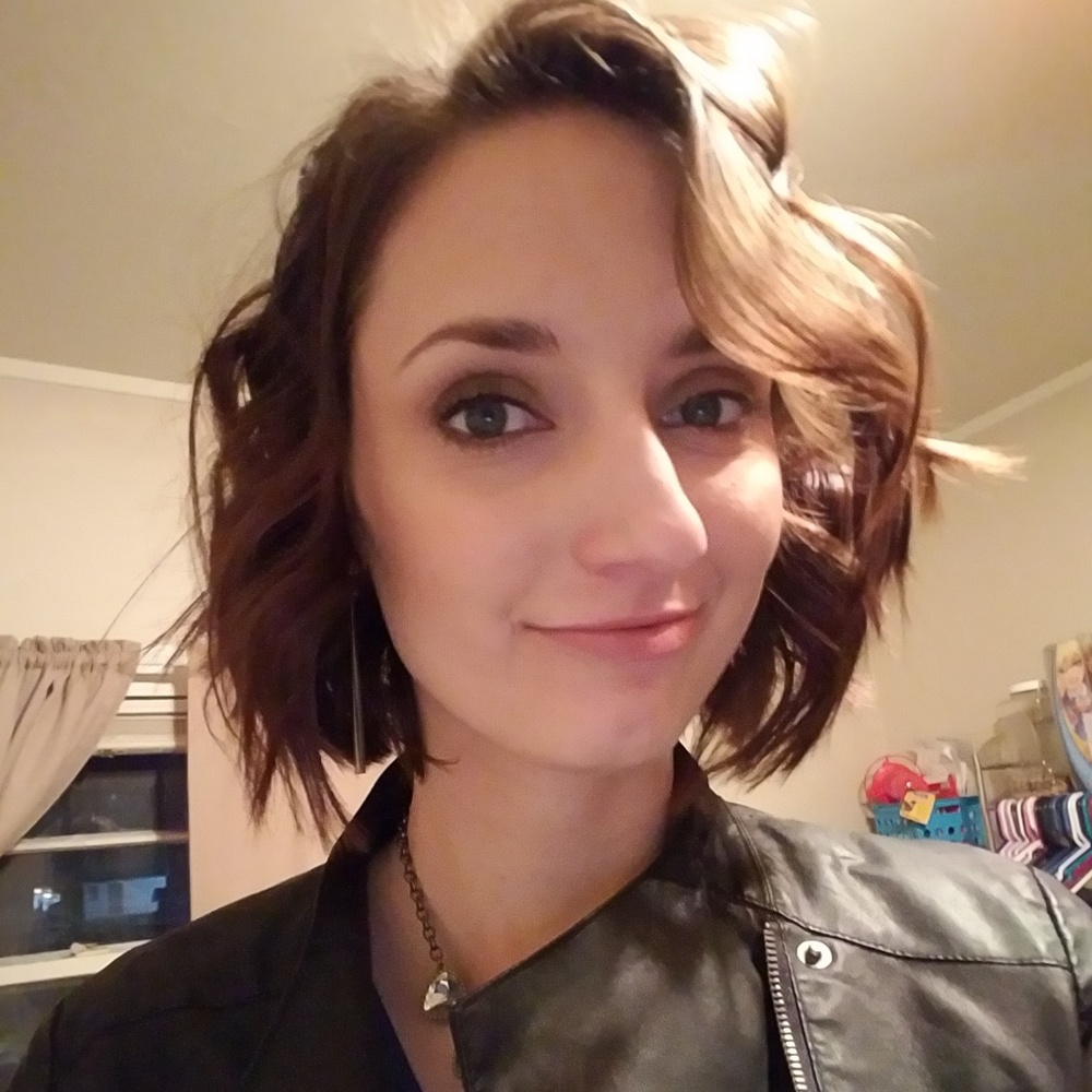 Meet your Posher, Elizabeth